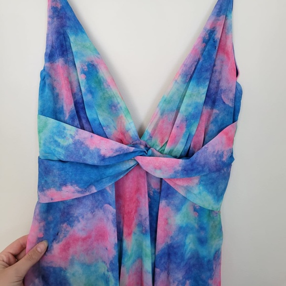 Lilys Kloset Tie Dye V Neck Dress - Picture 5 of 6